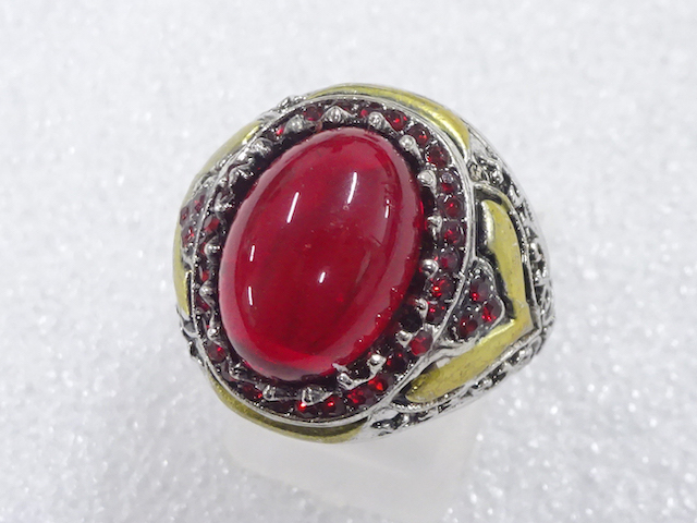 JAPANESE KIMONO / ANTIQUE COLORED STONE RING (SIZE 17.5)